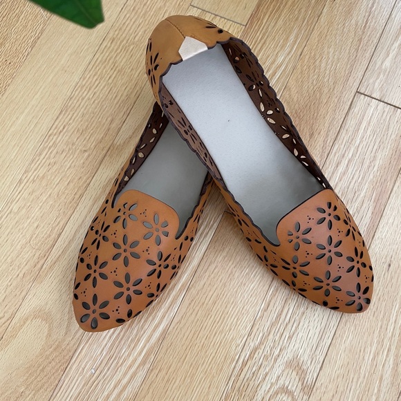 BNWT handmade 💯 leather, mustard khussa flats jutti - Picture 6 of 7